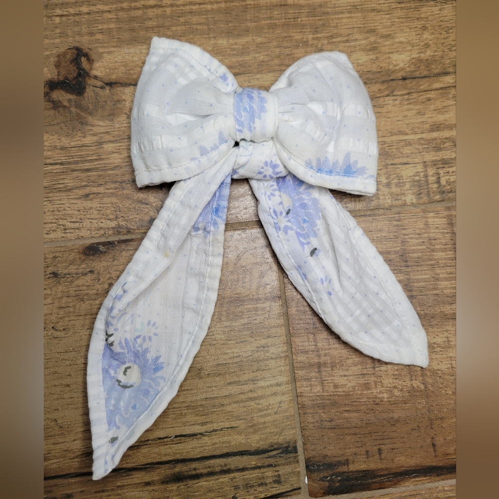 Love Shack Fancy Elisiette Hair Barrette, whisper blue - Picture 2 of 9